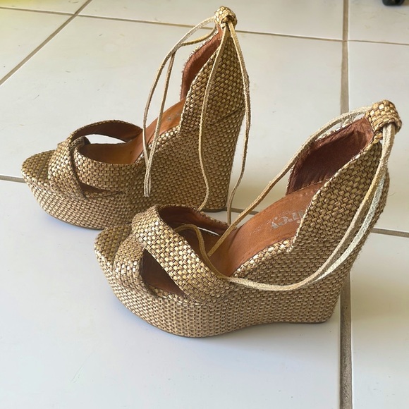 Jeffrey by Jeffrey Campbell platform sandals/espadrilles - Picture 2 of 7